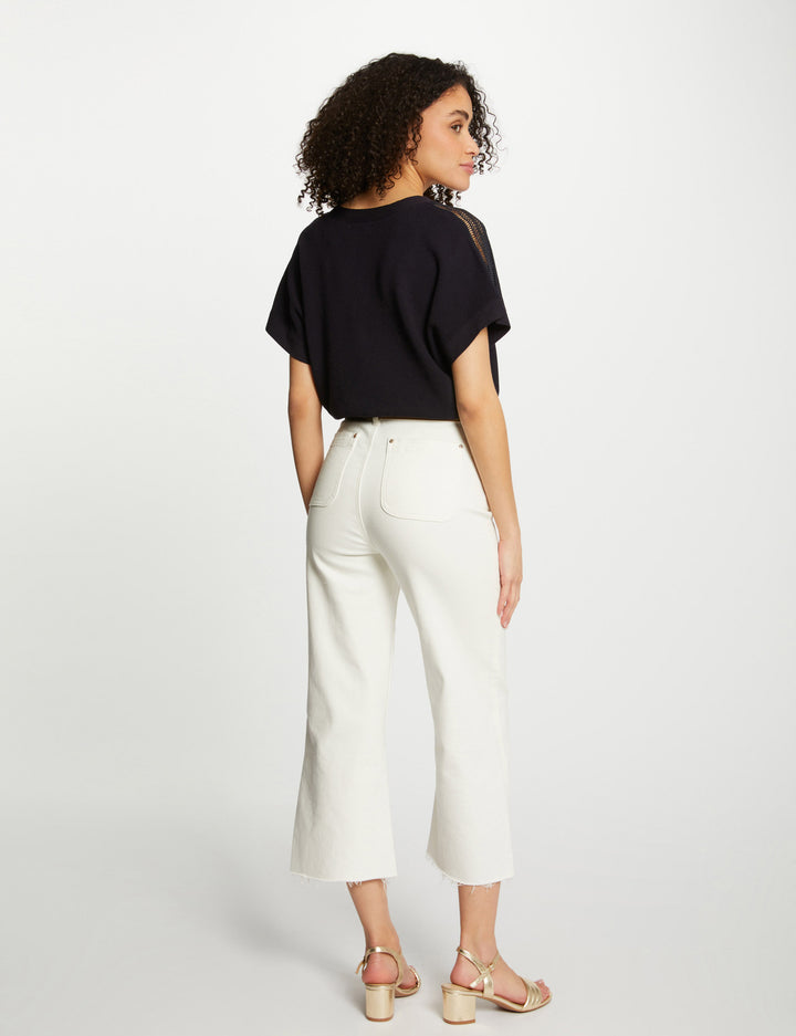 Pull col en V manches courtes