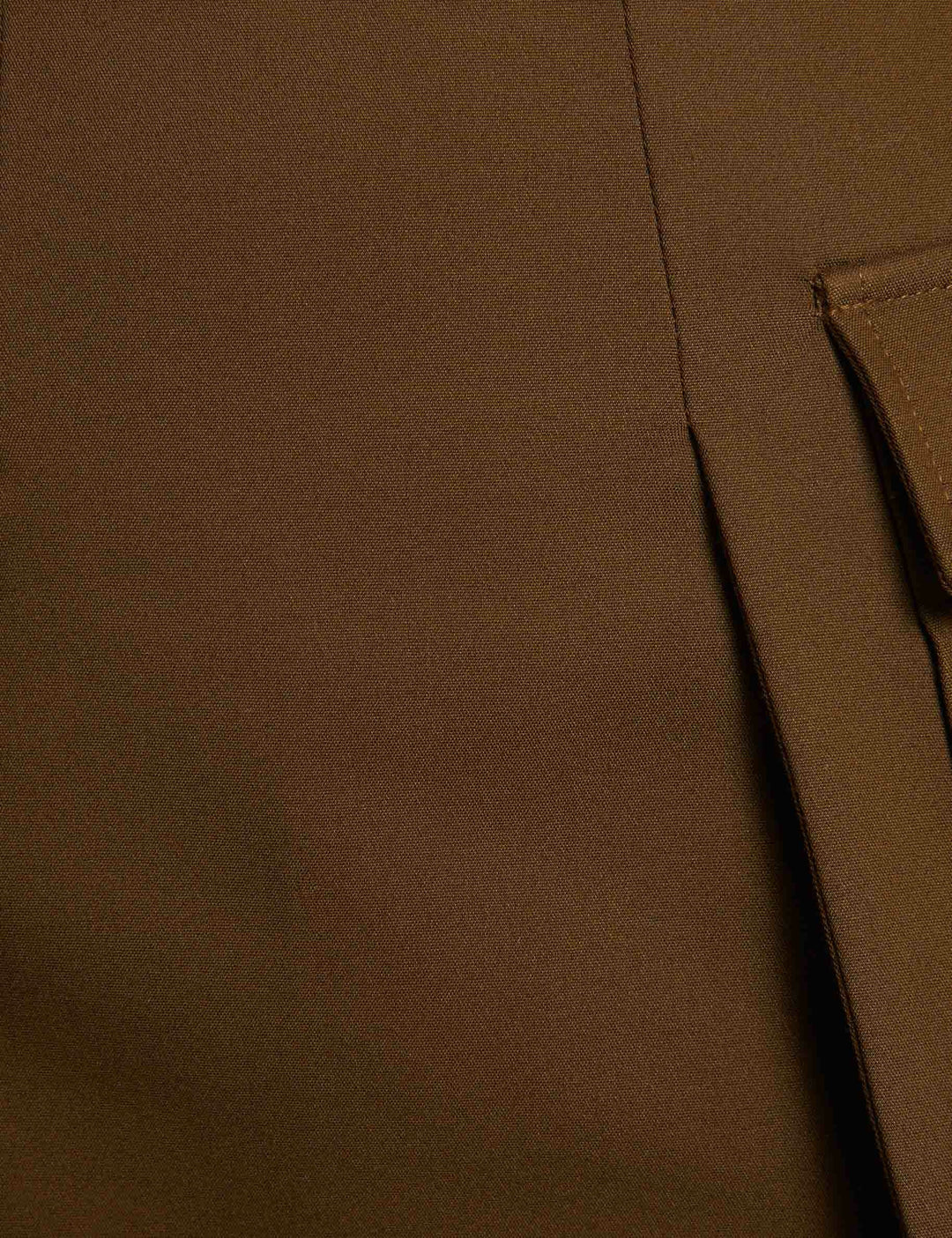 Jupe courte poches côtés