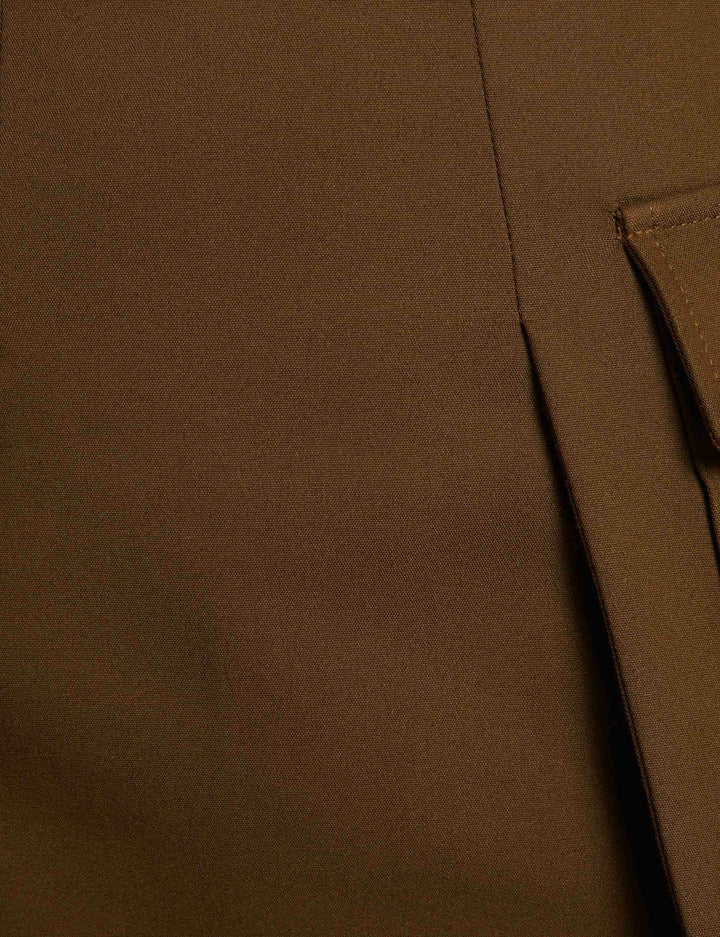 Jupe courte poches côtés