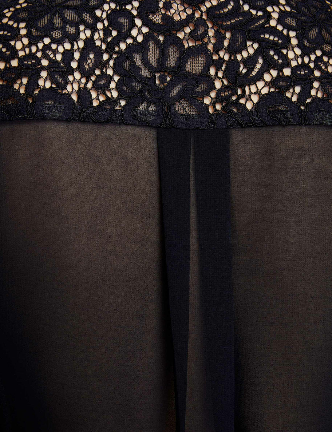 Chemise manches longues à  dentelle