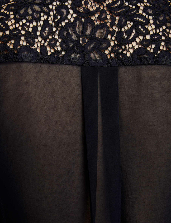 Chemise manches longues à  dentelle