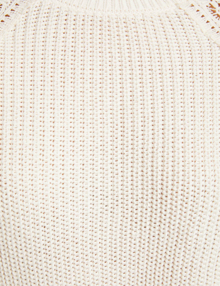Pull col rond manches 3/4 ajourées
