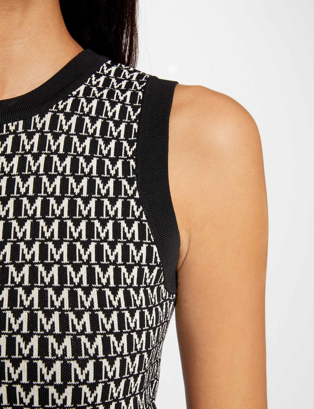 Pull sans manches imprimé monogramme