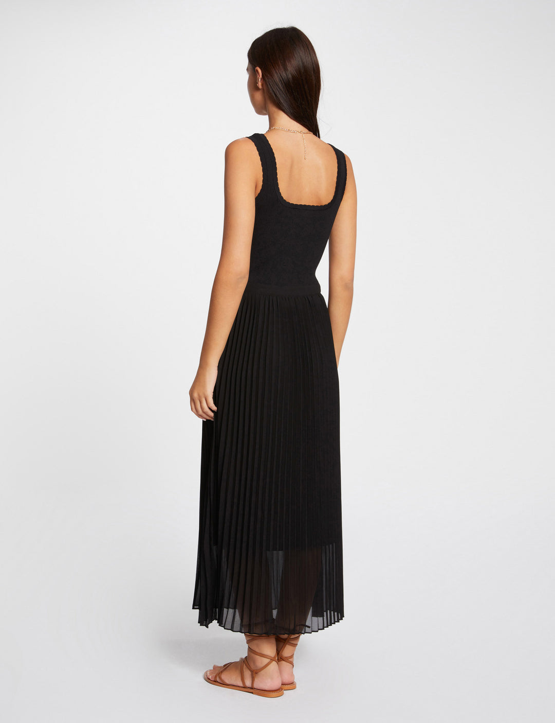 Robe tricot longue cintrée