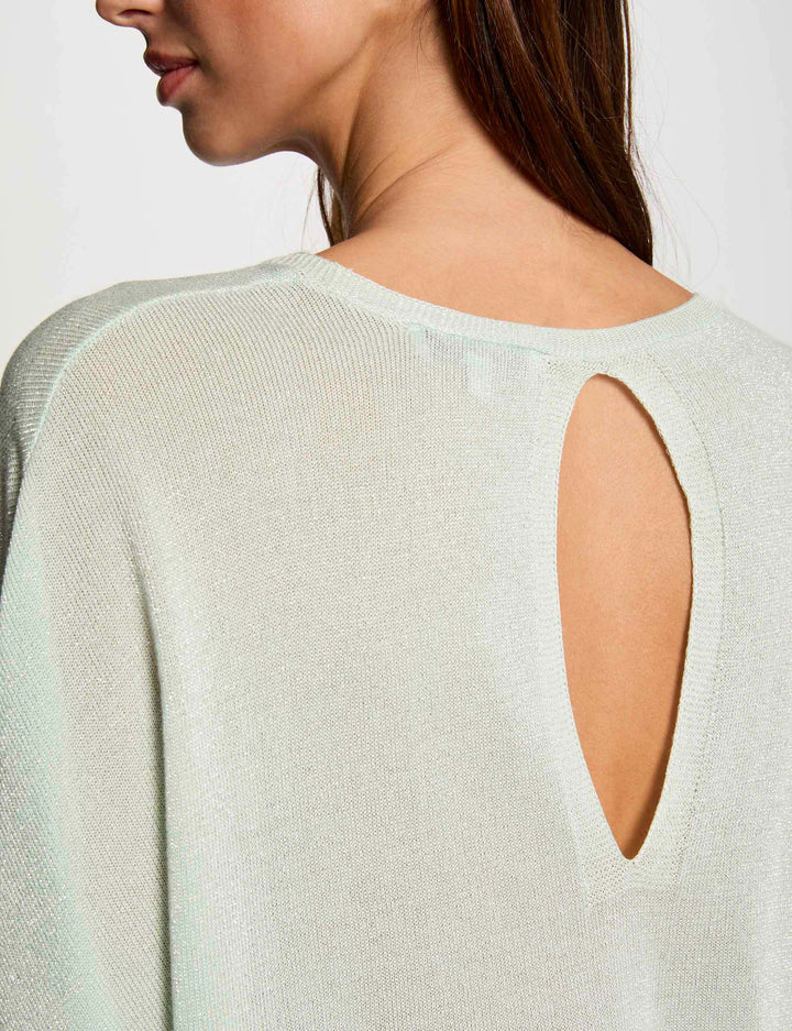 Pull col en V et manches 3/4