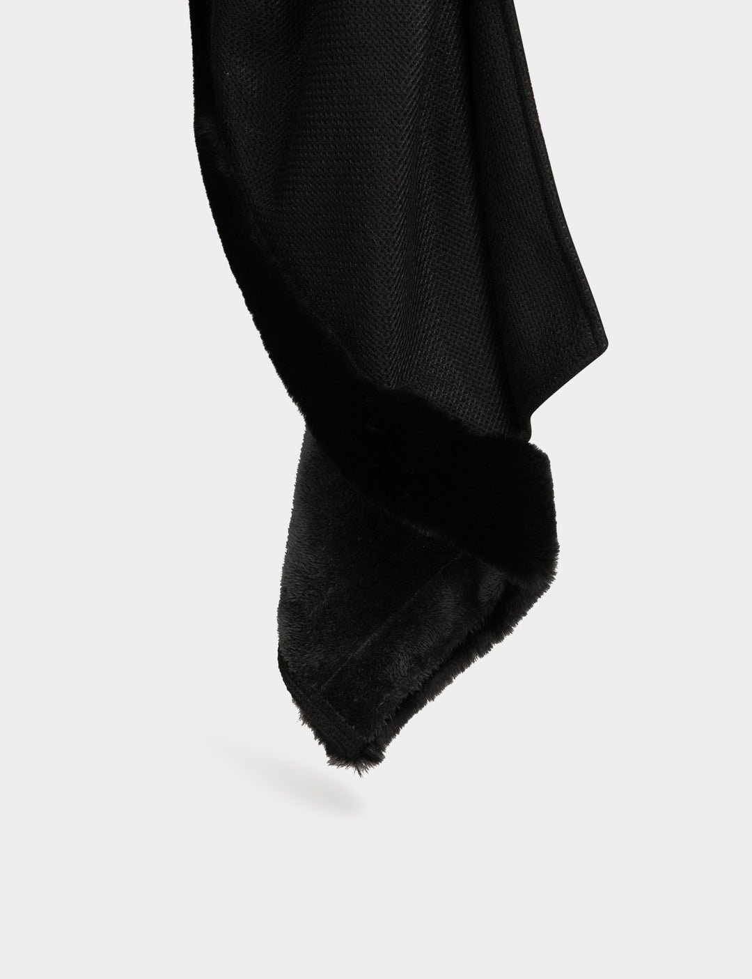 Cape avec détails imitation fourrure