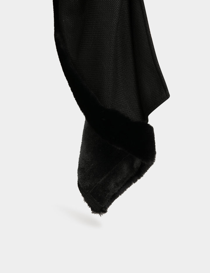 Cape avec détails imitation fourrure