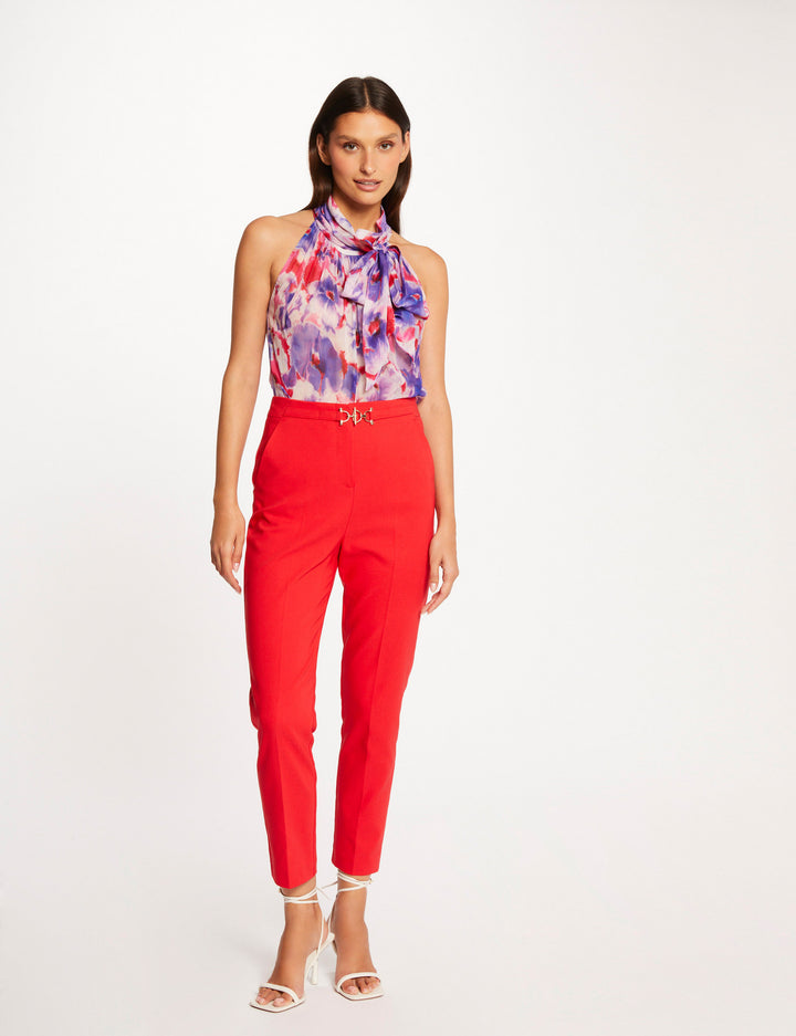 Pantalon city ajusté boucle et pinces