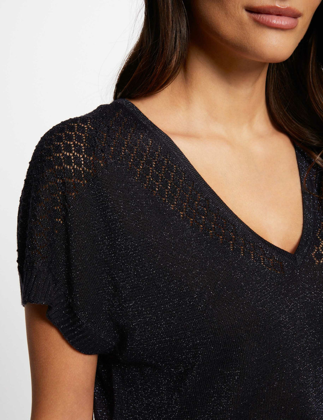 Pull col en V manches courtes