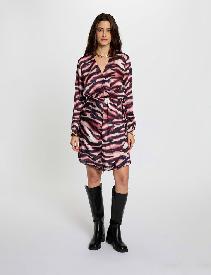 Robe cache coeur courte