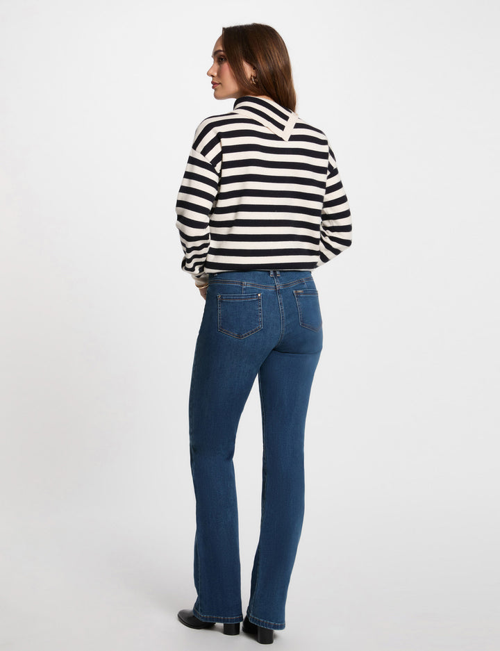 Jeans bootcut détails cloutés