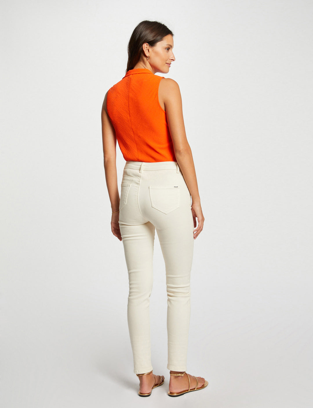 Blouse sans manches col lavallière