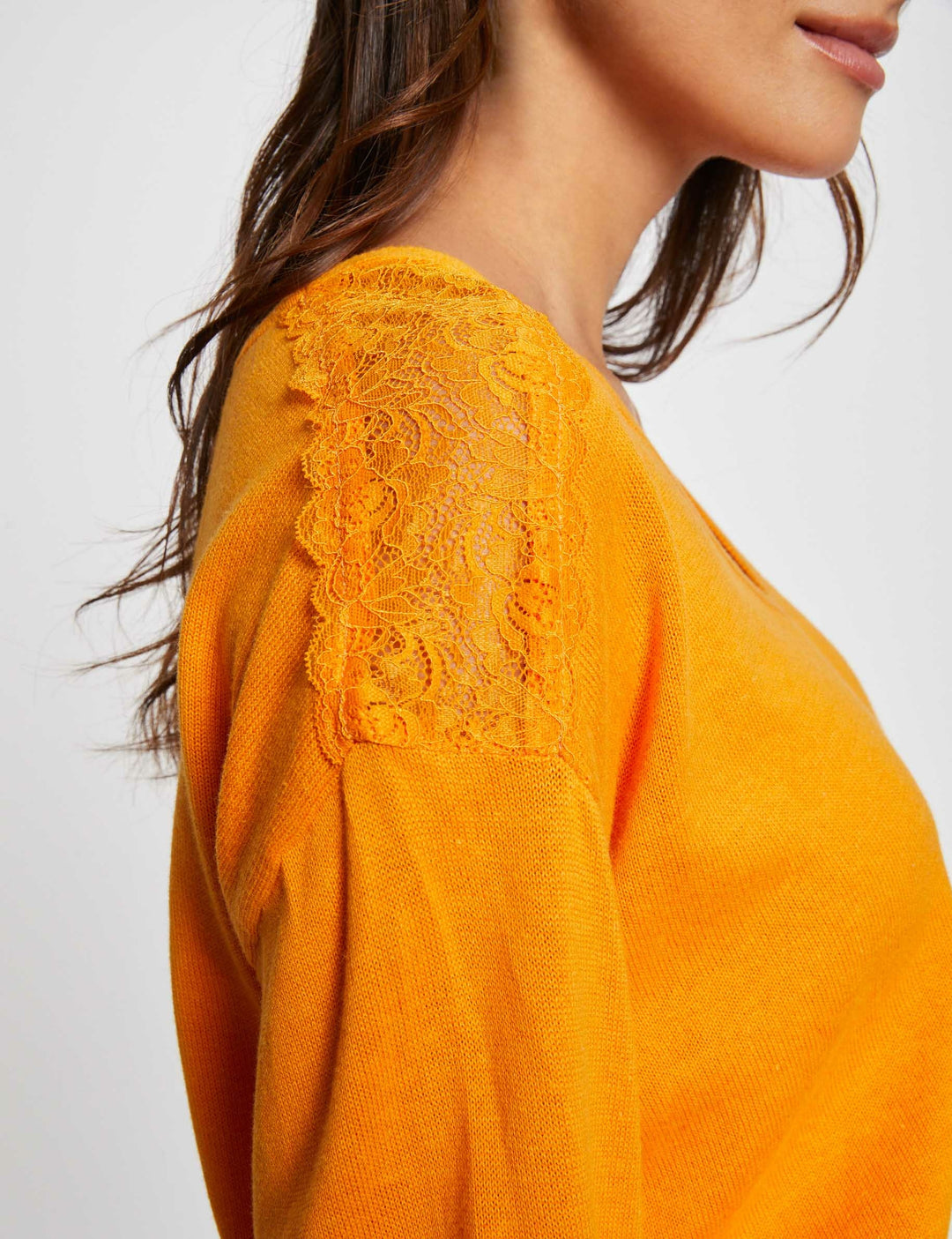 Pull col en V manches longues