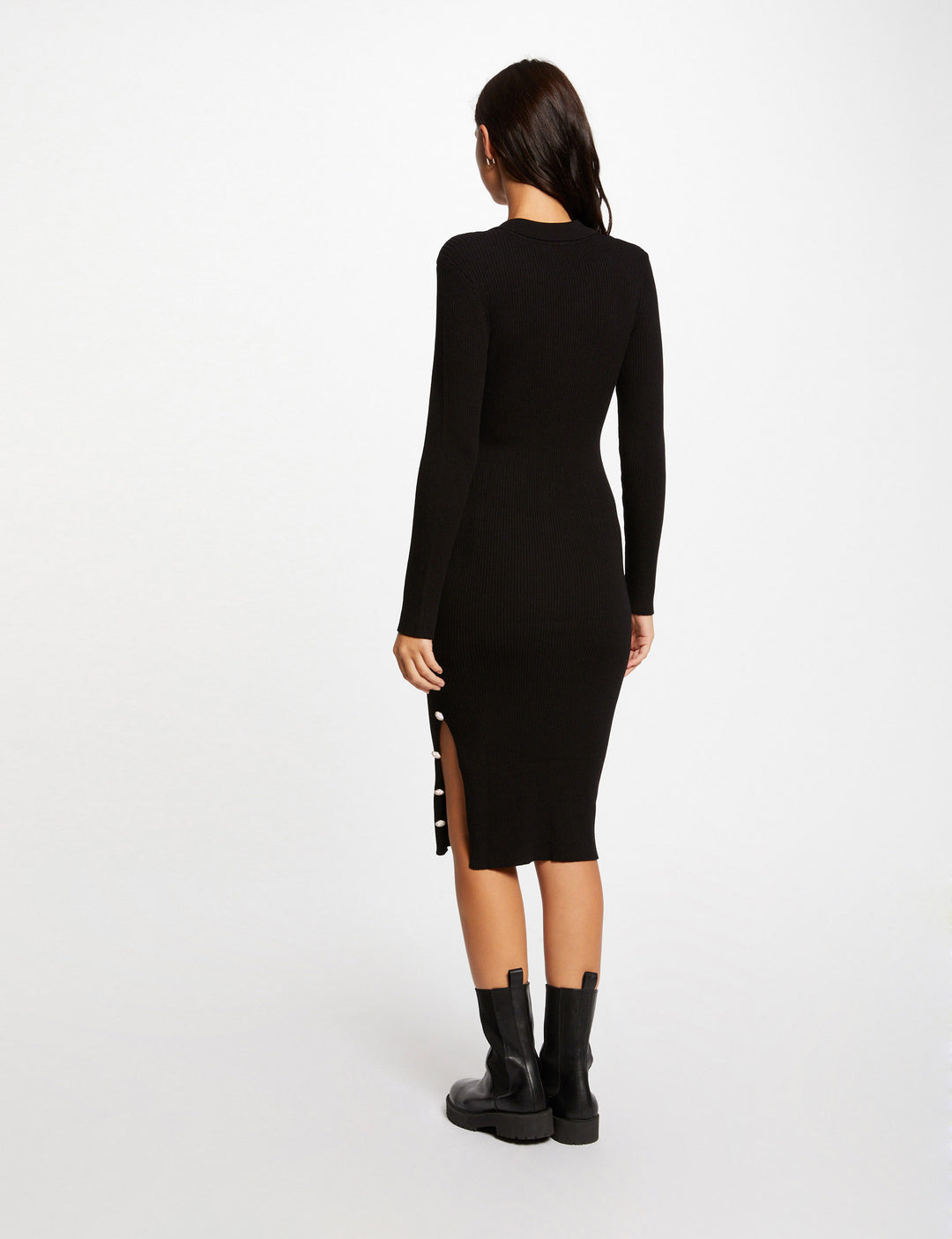 Robe pull ajustée fendue avec boutons