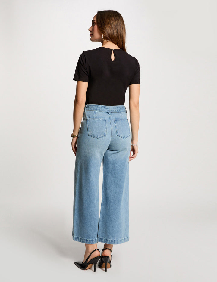 Jeans large 7/8ème ceinturé