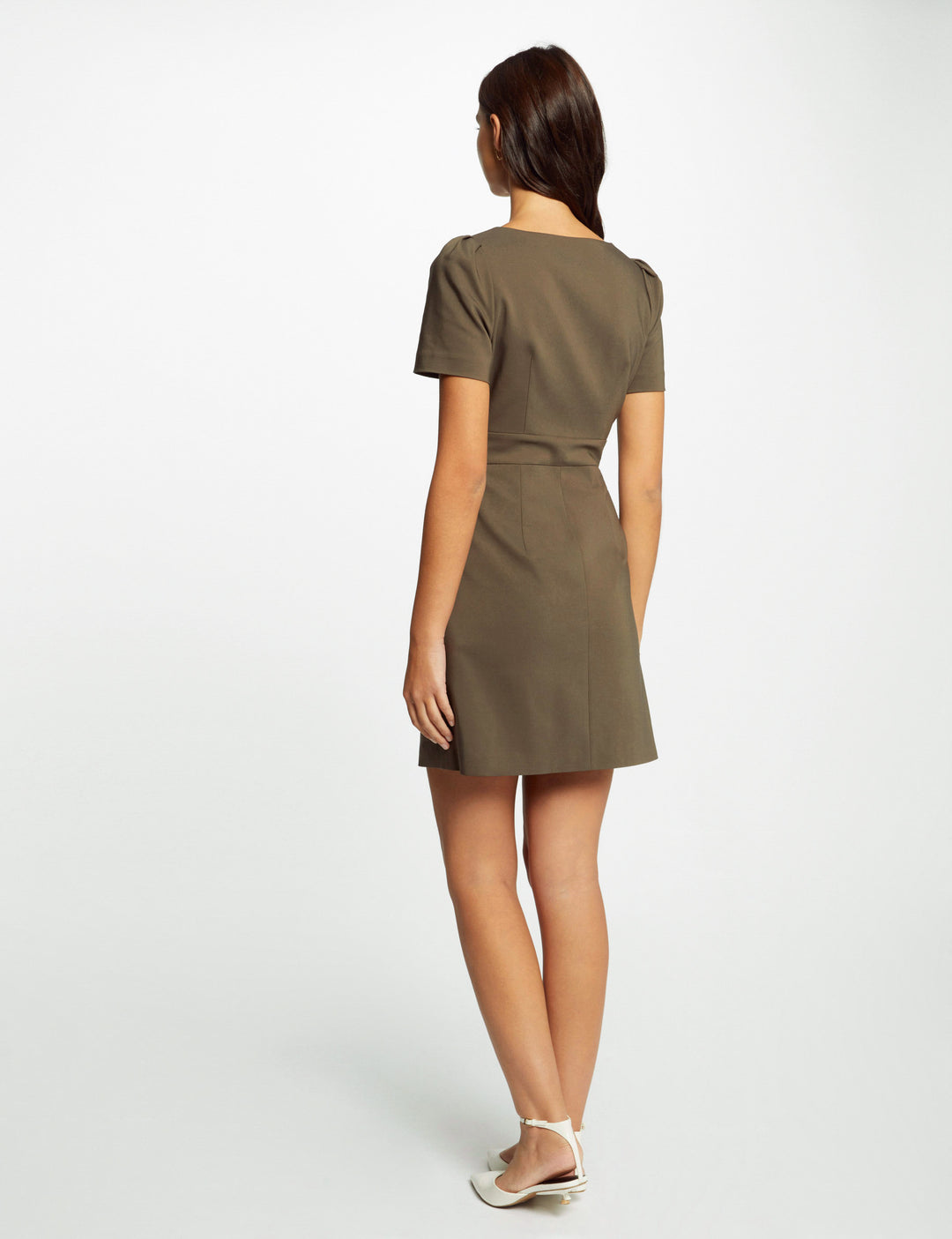 Robe courte ajustée zippée
