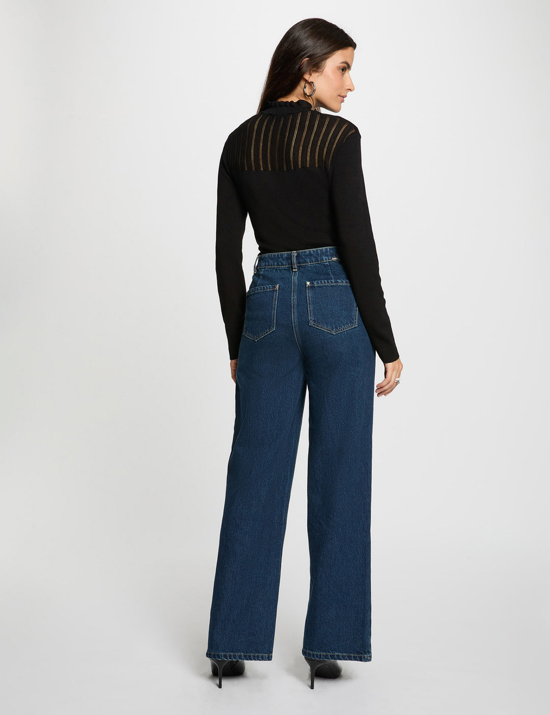 Pull col montant