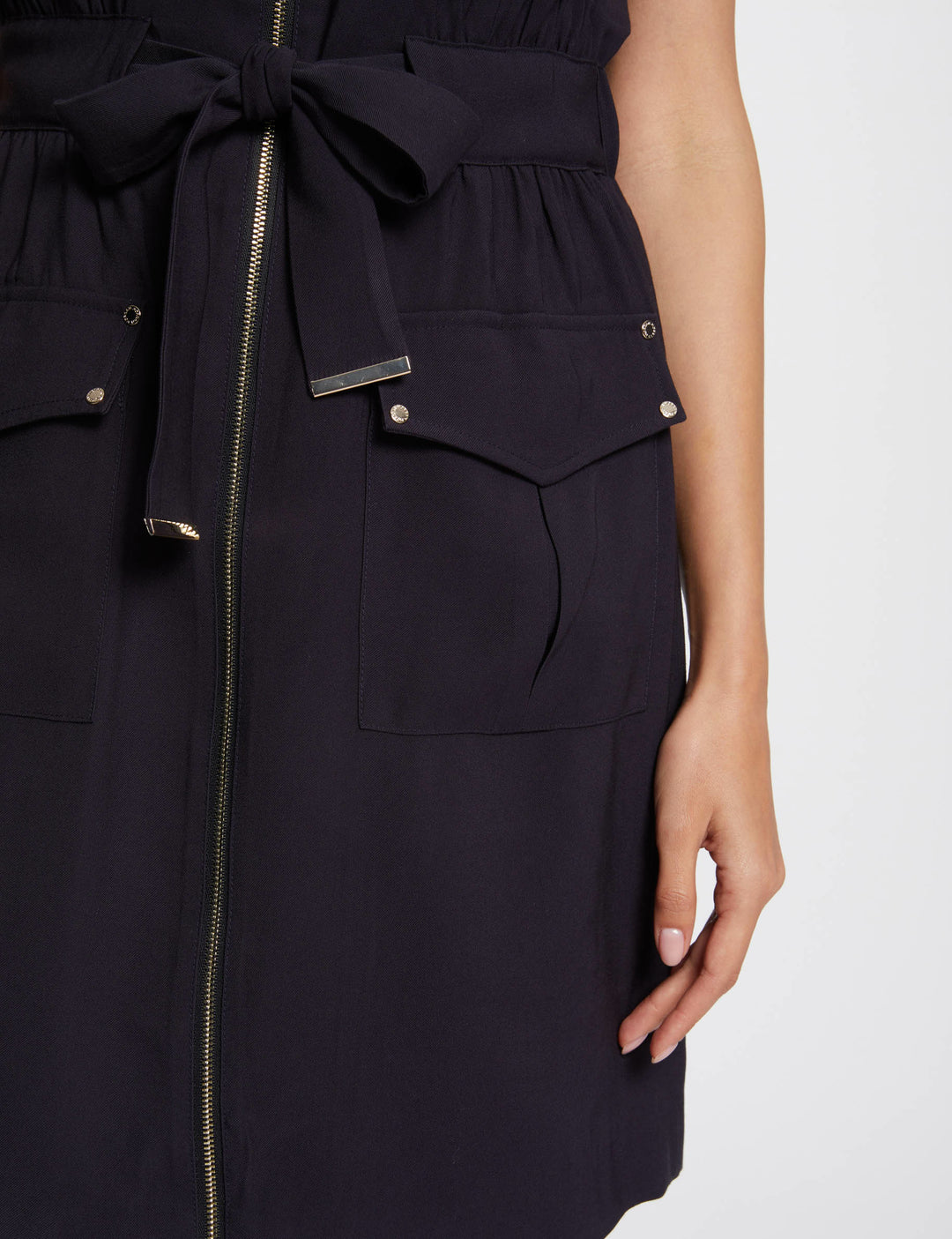 Robe courte droite zippée
