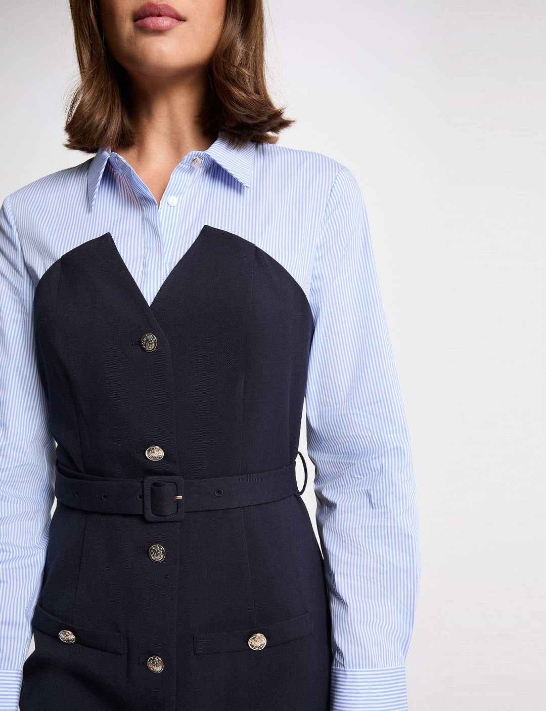 Robe courte effet 2-en-1