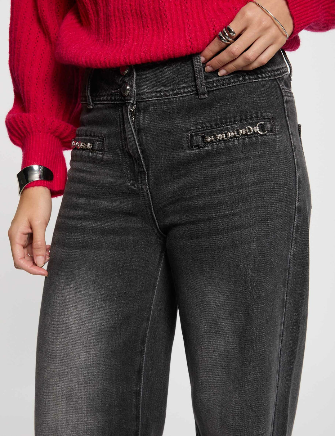 Jeans large détails chaînes