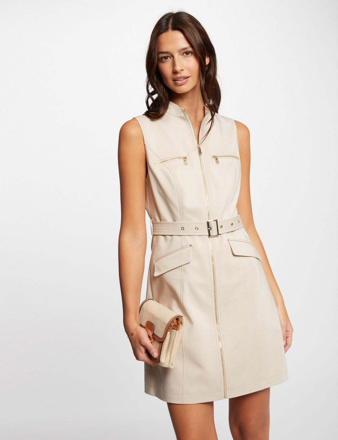 Robe courte ajustée zippée