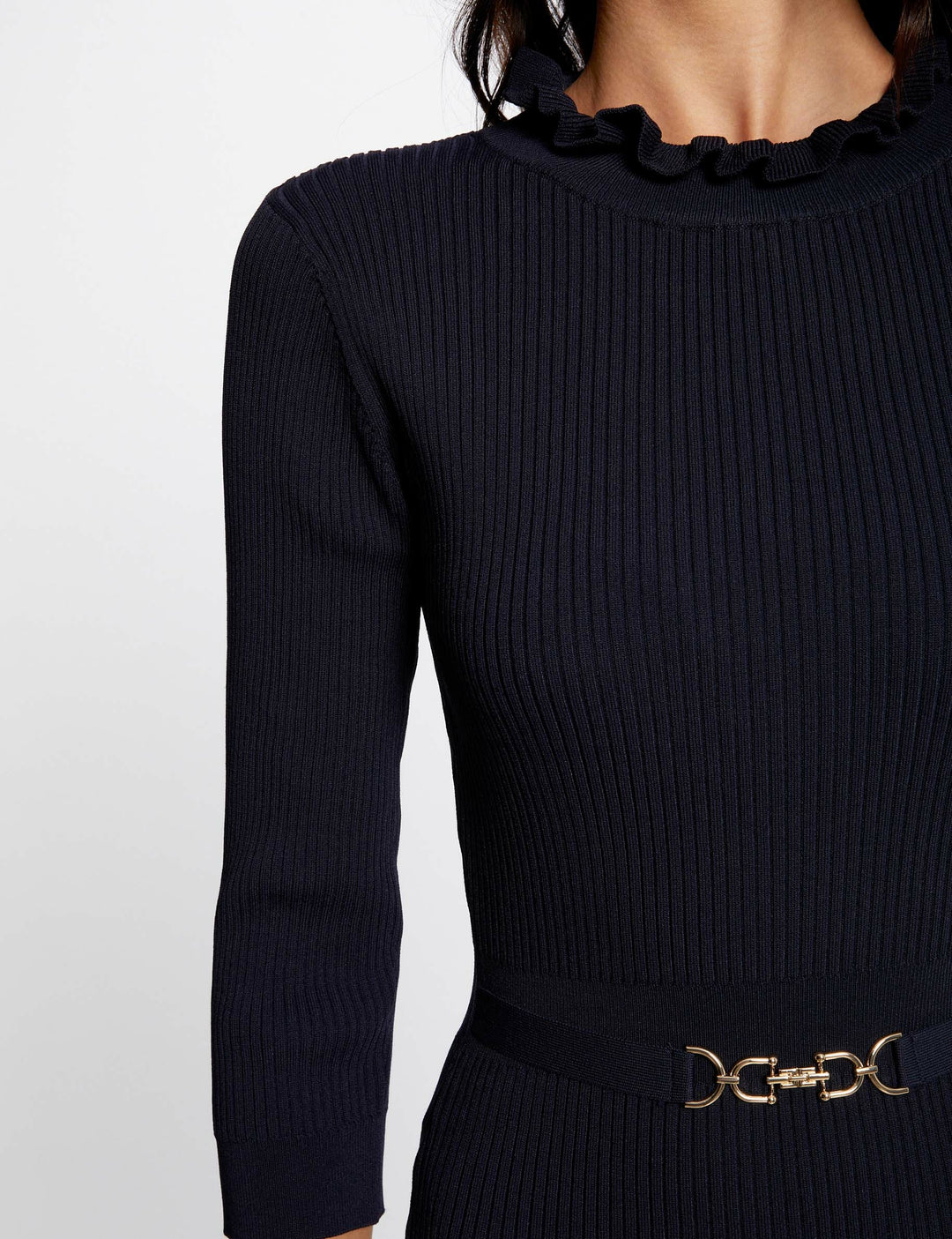 Robe pull ajustée avec ornement