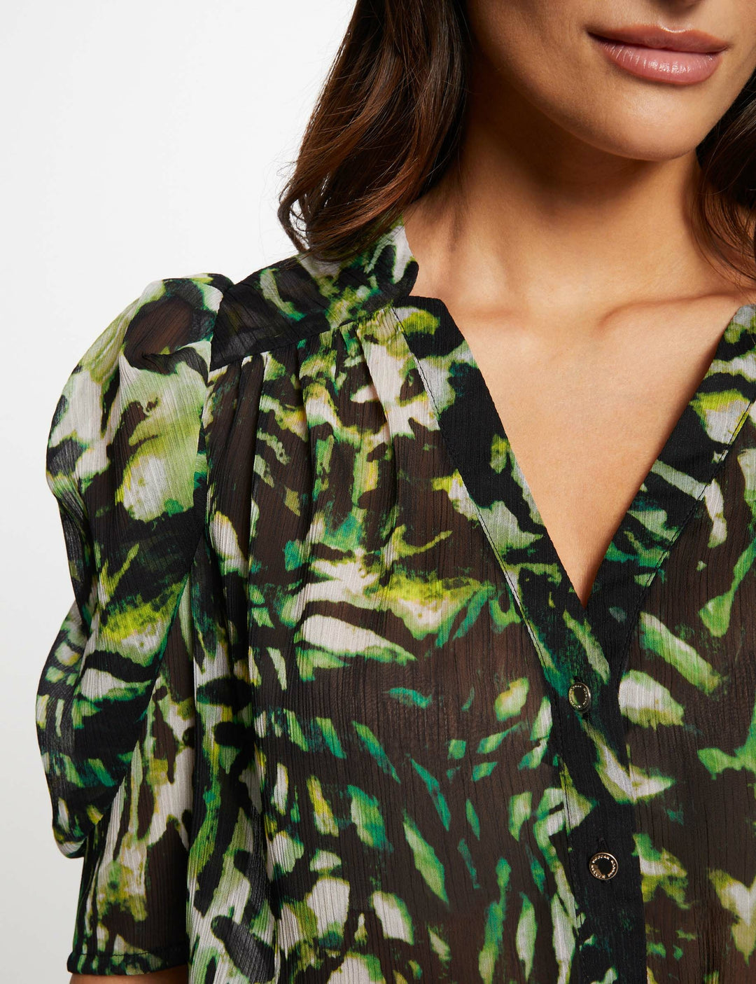 Chemise col en V imprimée