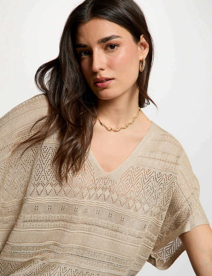 Pull oversize col v