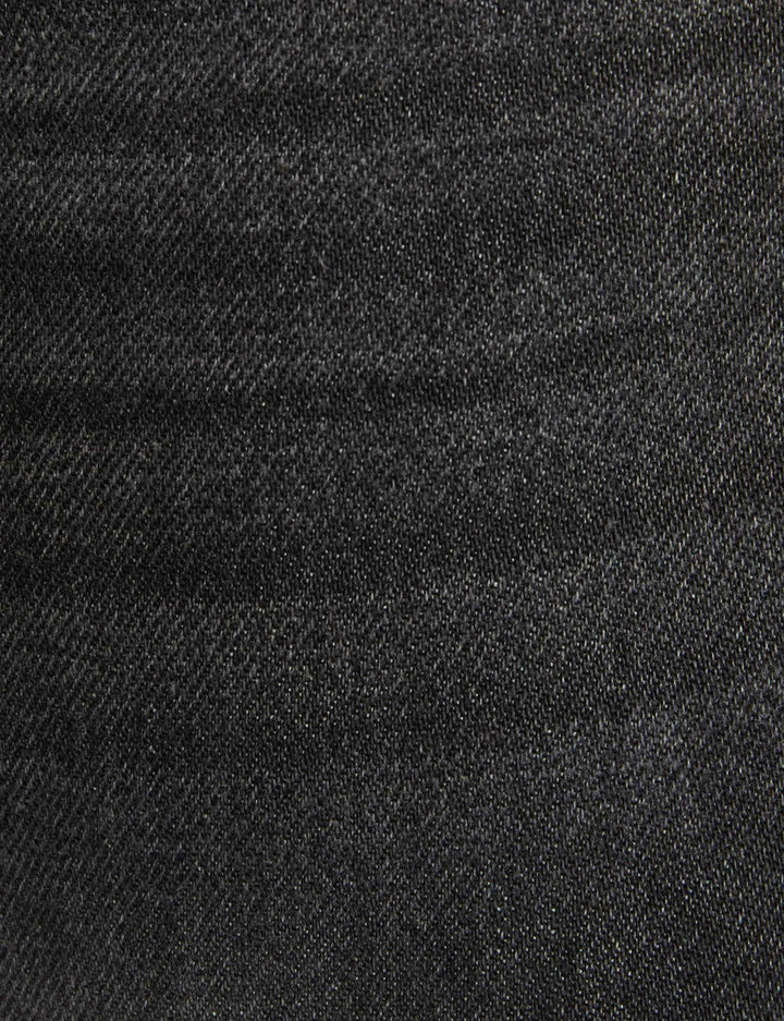 Jeans large détails chaînes