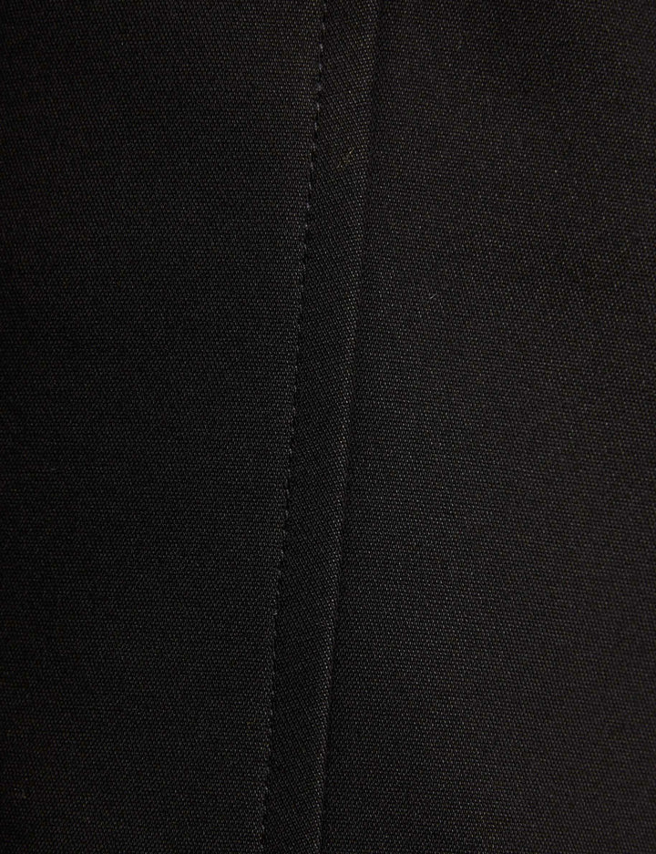 Short taille haute ajusté