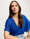 Pull col en V manches courtes