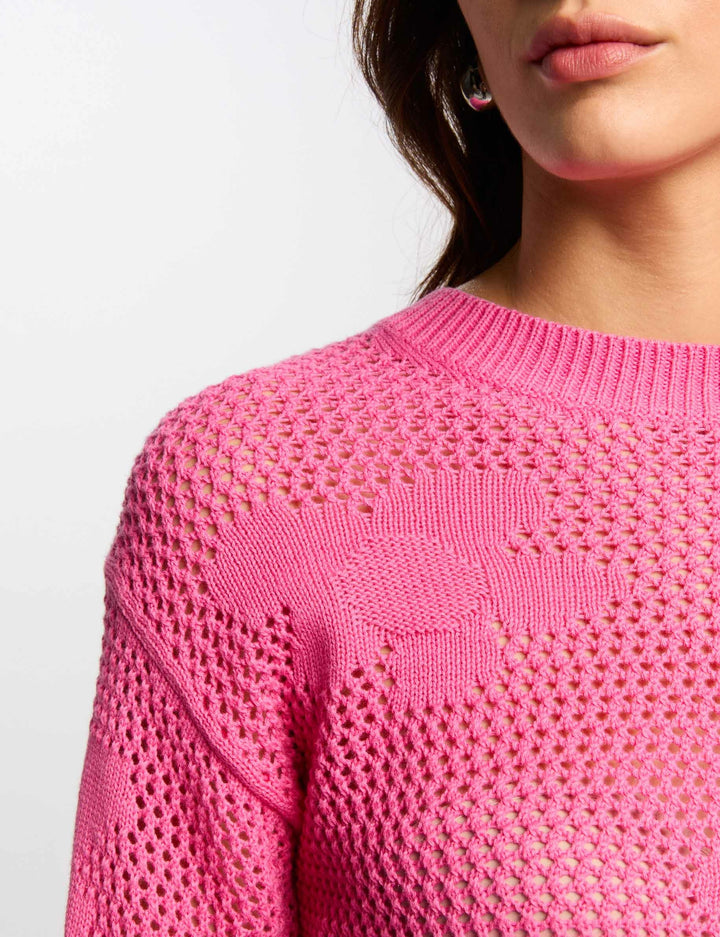 Pull col rond ajouré