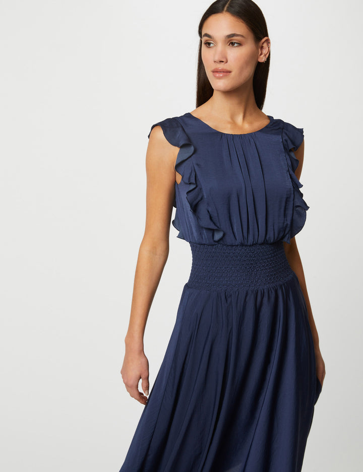 Robe longue évasée à  taille smockée