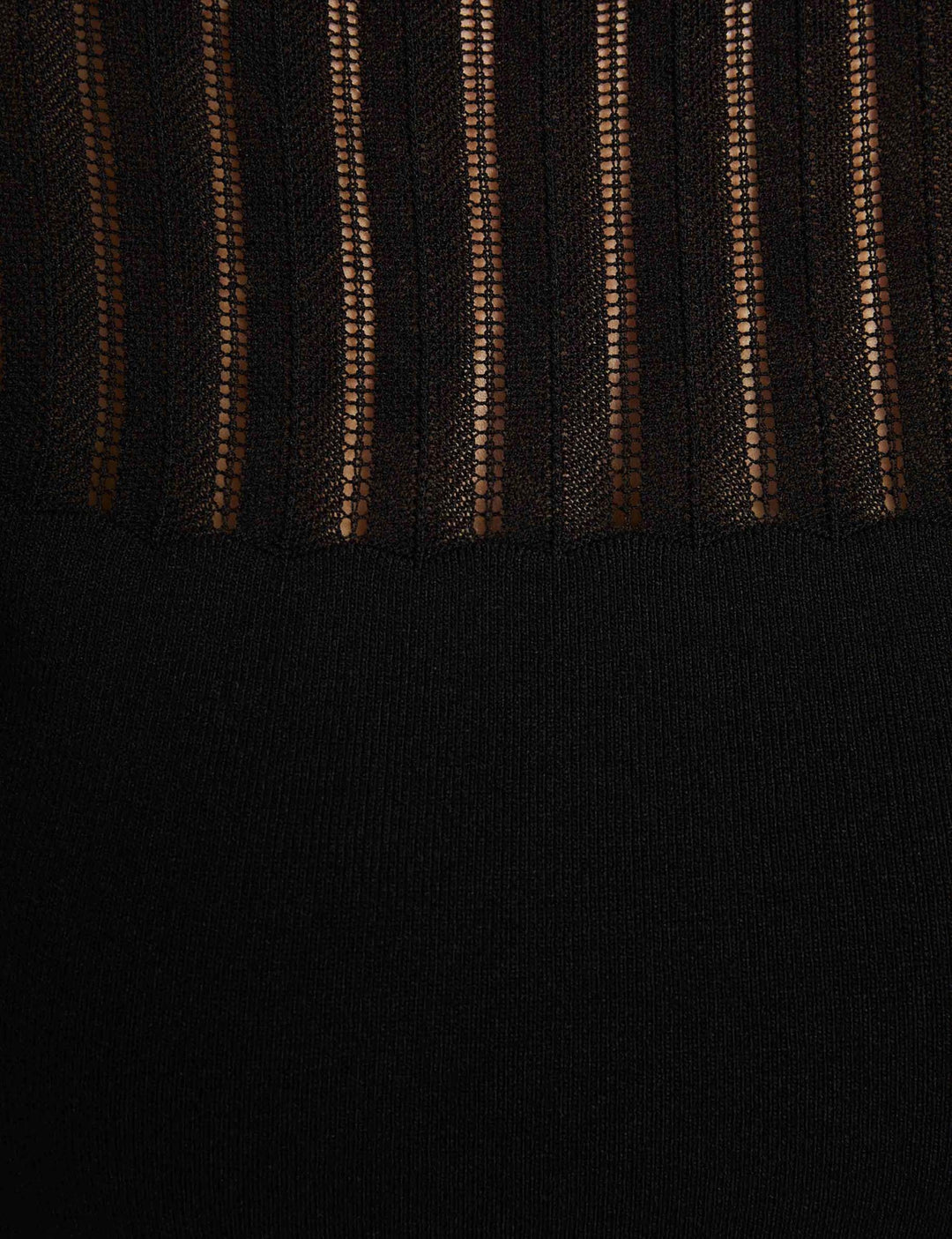 Pull col montant