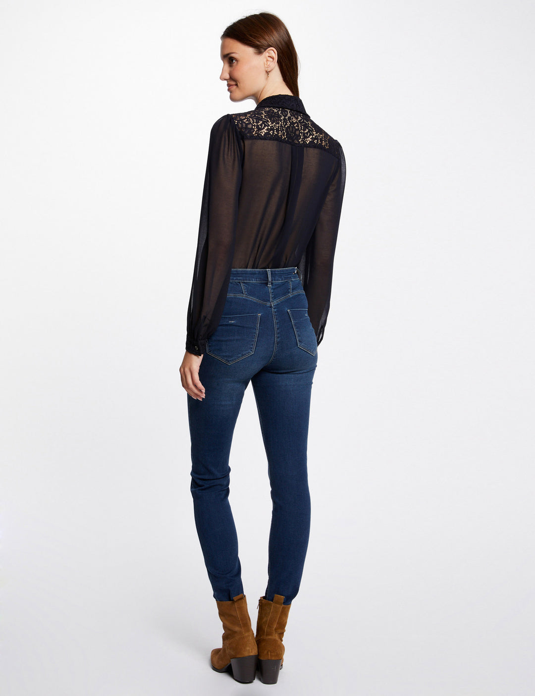 Chemise manches longues à  dentelle