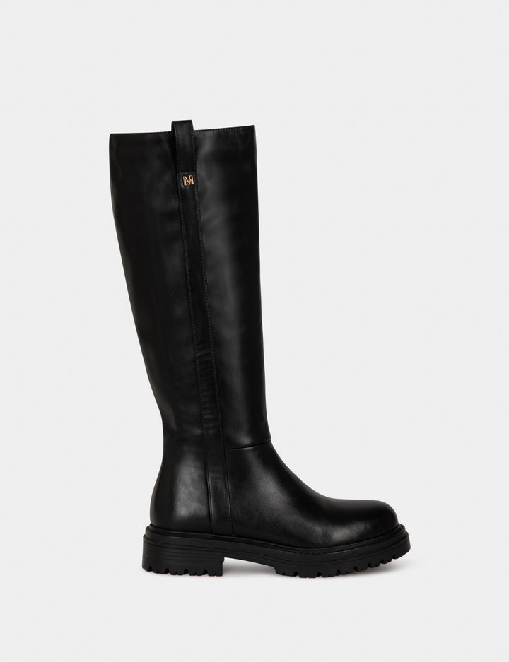 Bottes plates crantées
