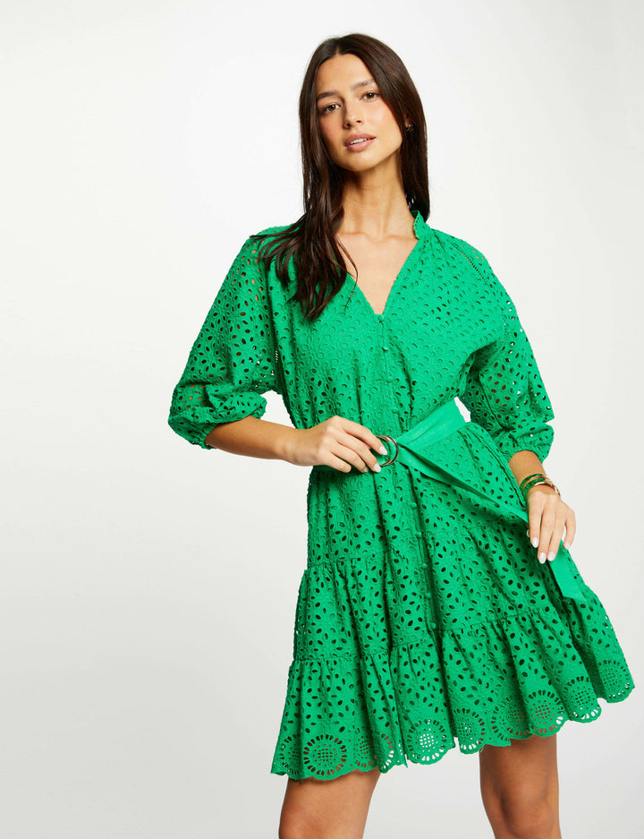 Robe courte trapèze brodée