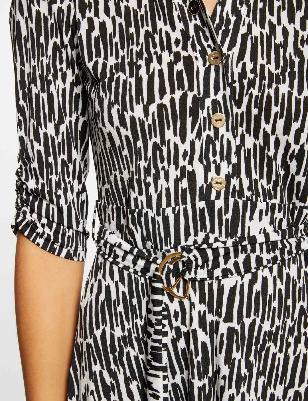 Robe longue évasée imprimé abstrait