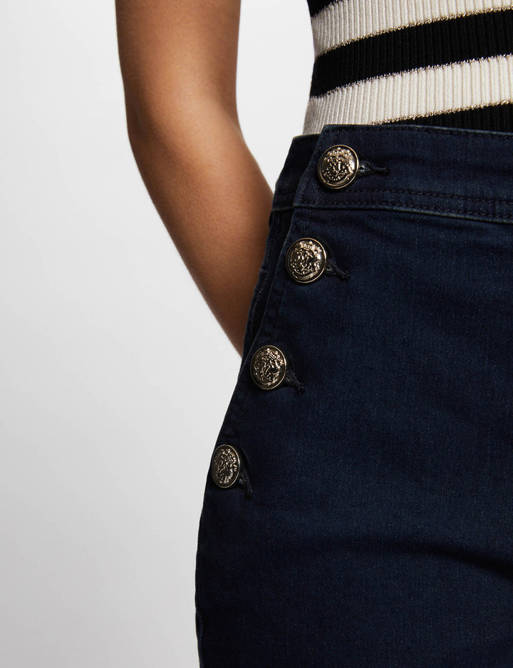 Short ajusté en jean