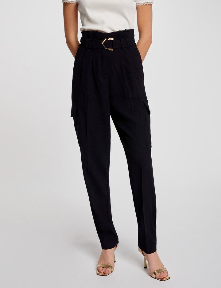 Pantalon carotte ceinturé