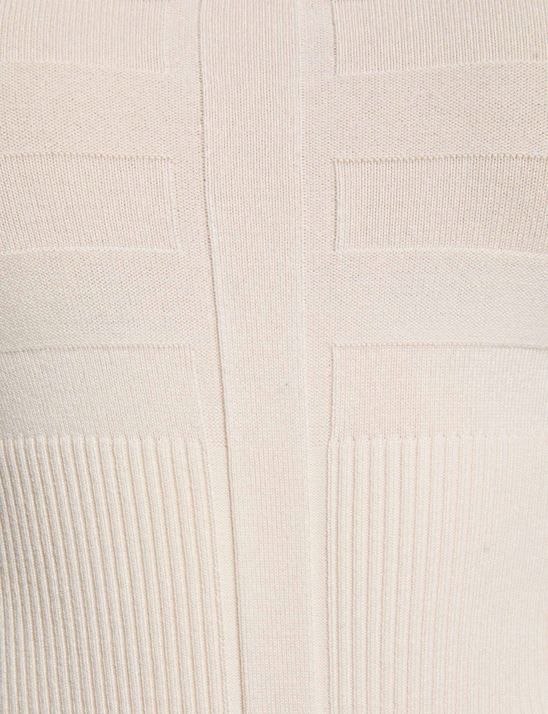 Pull col roulé ajusté