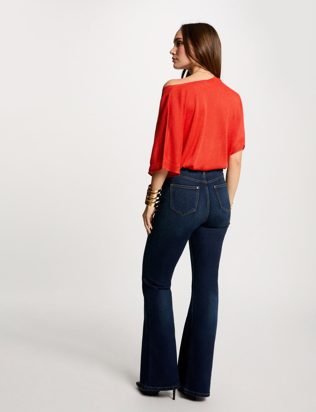 Pull col en V manches courtes