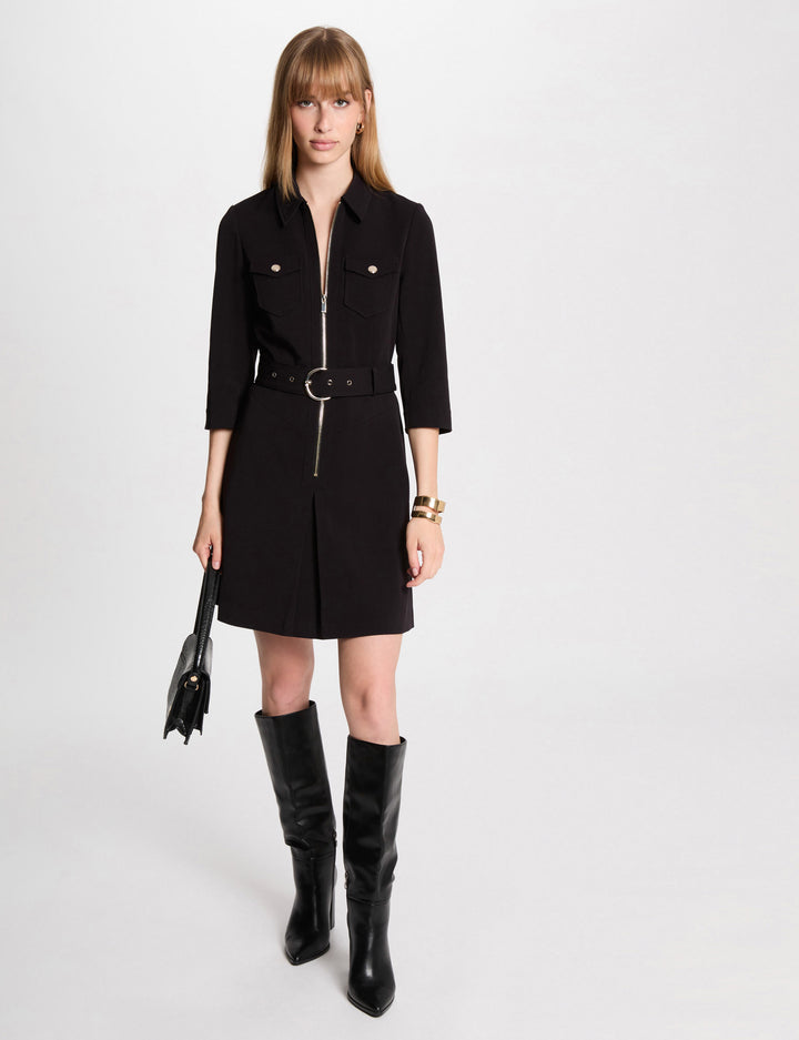 Robe courte ajustée zippée