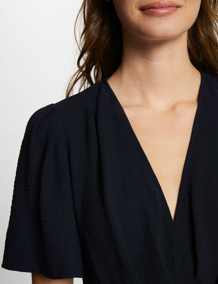 Robe courte fluide volants