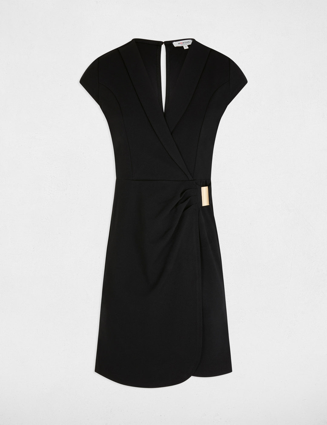 Robe courte décolleté