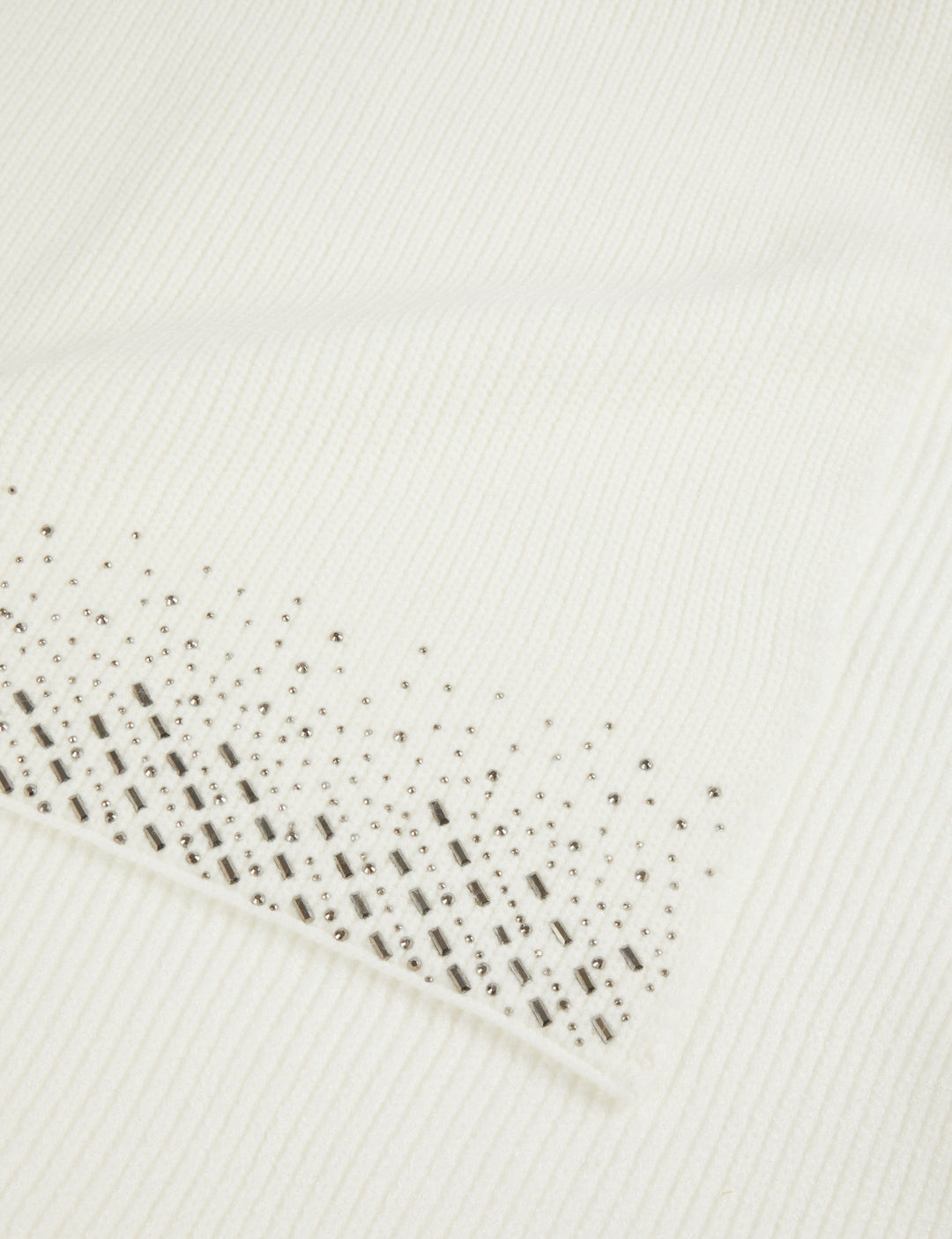 Écharpe tricotée avec strass