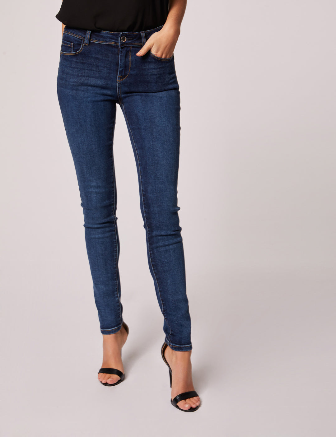 Jeans slim taille standard à  poches