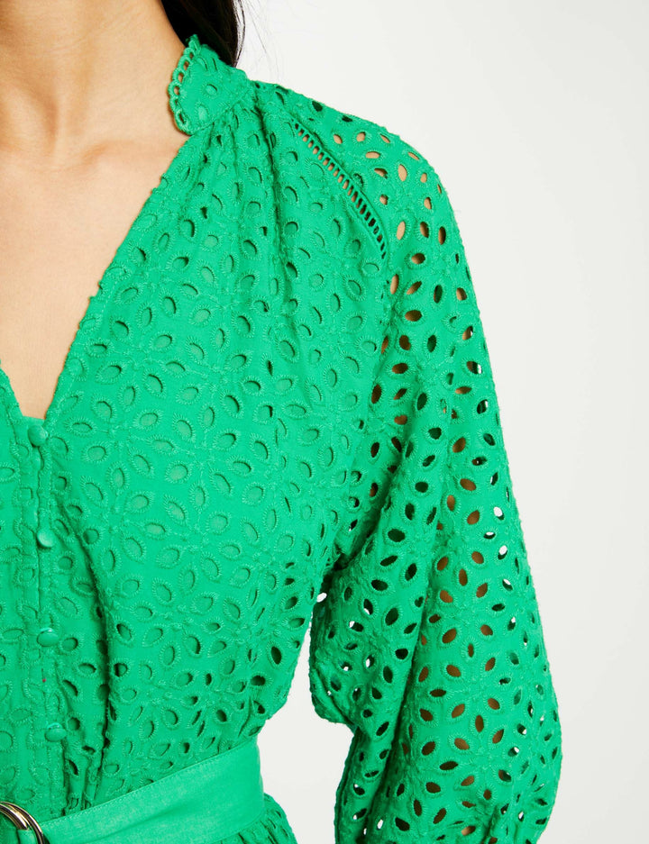 Robe courte trapèze brodée