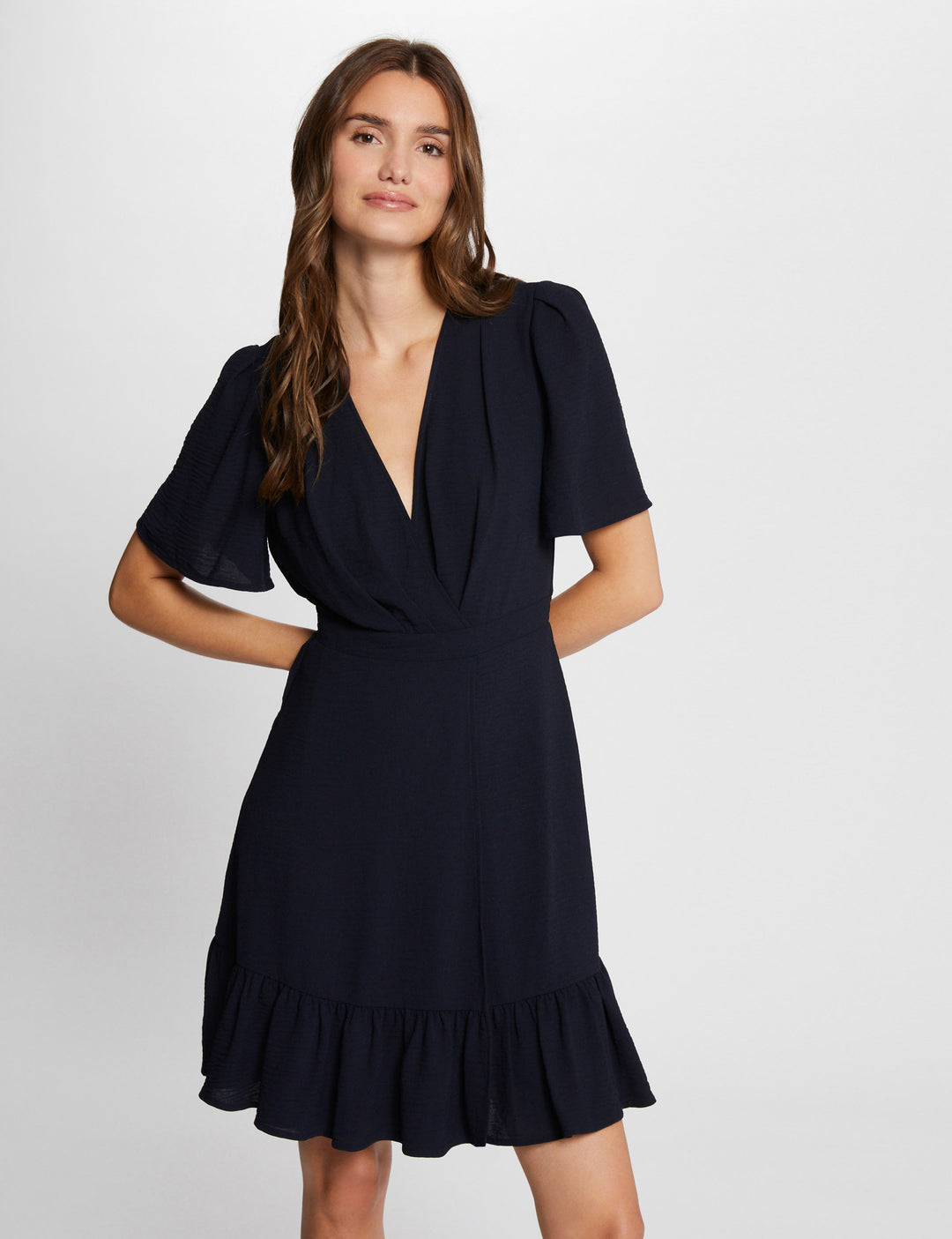 Robe courte fluide volants