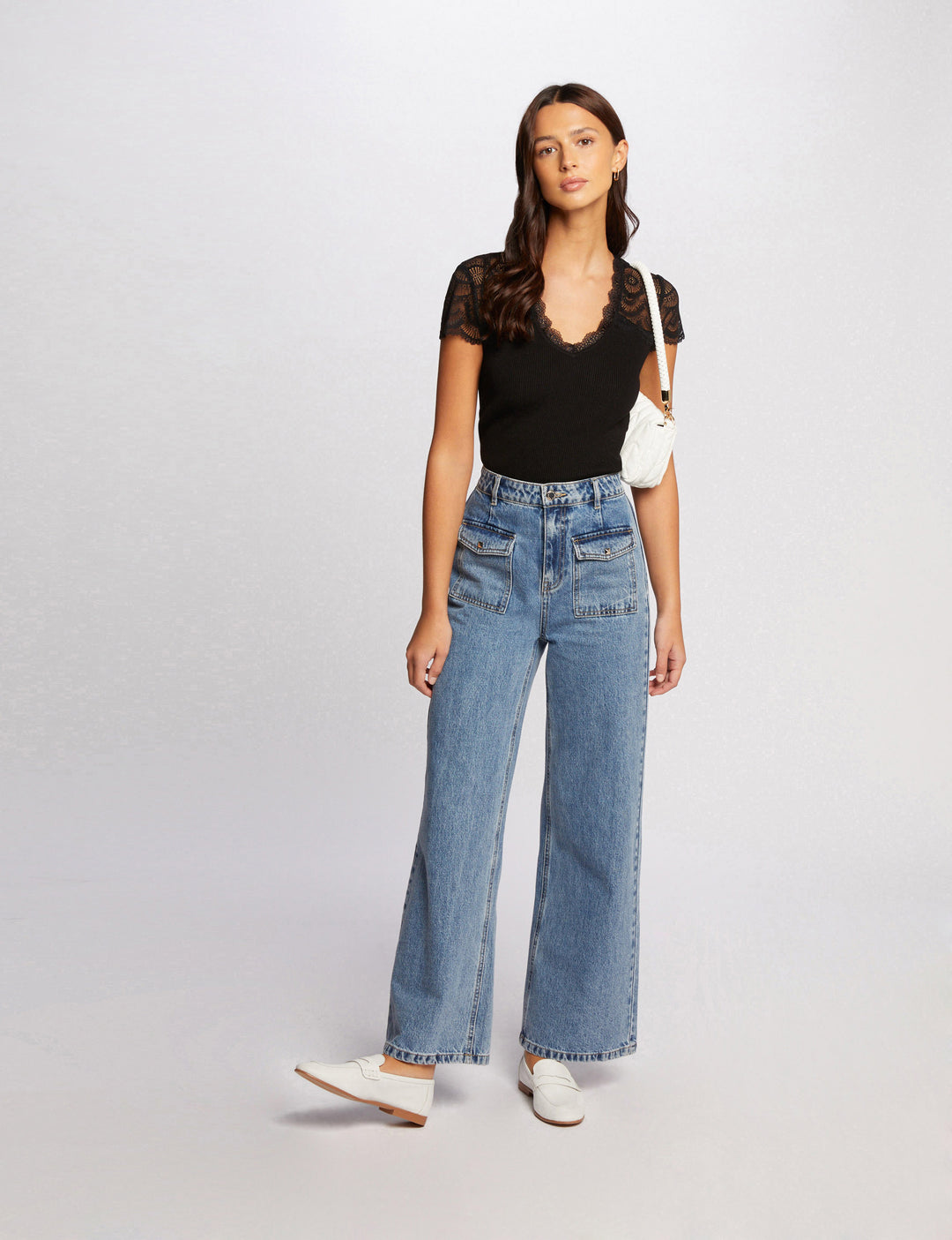Pull manches courtes dentelle